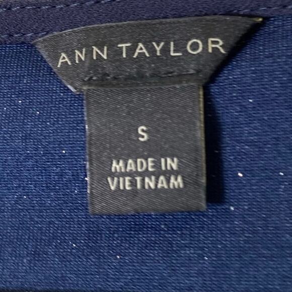 Ann Taylor Navy Blue Metallic Blouse Size Small - Picture 3 of 3